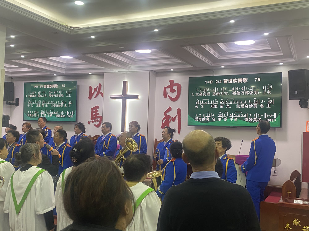 2025.12.24柏杨树堂平安夜圣乐崇拜 (11).jpg