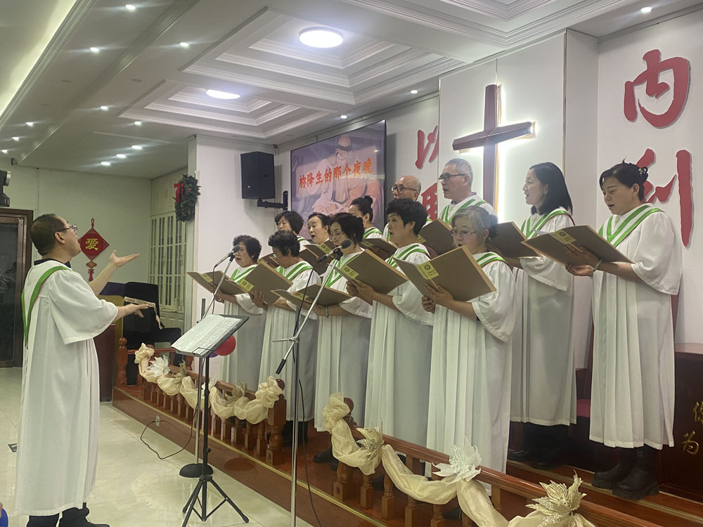 2025.12.24柏杨树堂平安夜圣乐崇拜 (8).jpg